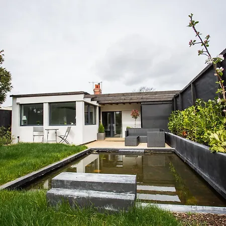 Luxury Seaside Retreat * Редкар